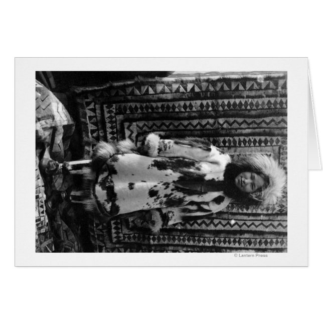 Eskimo Girl die kleding draagt van Alaska (Voorkant Horizontaal)