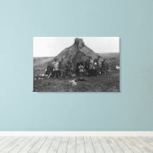 Eskimo Igloo Near Nome, Alaska-foto Canvas Afdruk (Insitu (Houten vloer))