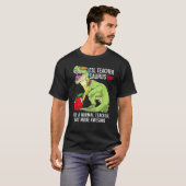 Esl-leraar Saurus Rex als normale leraar, maar als T-shirt (Voorkant volledig)