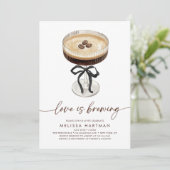 Espresso Martini Love Is Brewing Bruidsfeest Kaart (Staand voorkant)