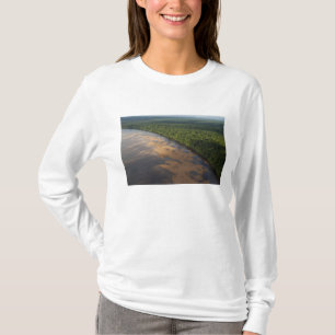 Essequibo-rivier, langste rivier in Guyana, en 3 T-shirt