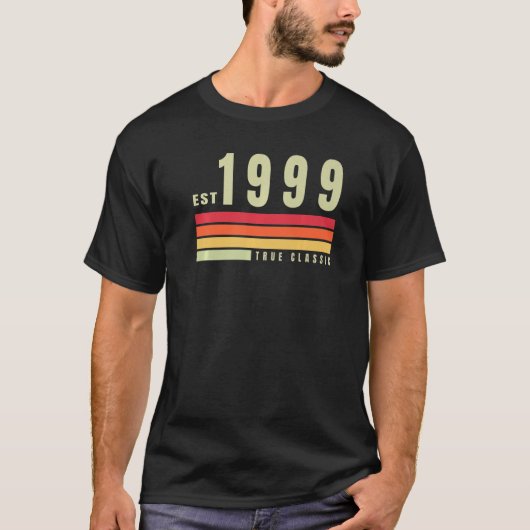 EST 1999 True Classic Retro Aesthetic B T-shirt (Voorkant)