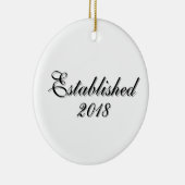 Established Year Personalized Couple Design Keramisch Ornament (Rechts)