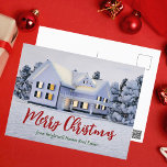 Estate Company Holiday (aangepast kersthuis) Briefkaart<br><div class="desc">Dit prachtige,  aangepaste briefkaart voor vakantie- is perfect voor een realiteitenbedrijf in het noorden. De prachtige witte sneeuw leidt de bomen en het huis op deze winterfoto. Een makelaar kan Kerst van de Zuurzame in rood en groen manuscript houden of met hun eigen seizoensgroeten aanpassen.</div>