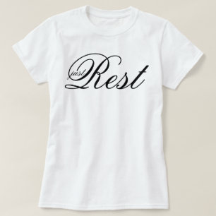 Esthetisch schrift Just Rest zachte levensmanifest T-shirt