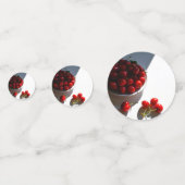 Esthetisch stilleven met rijpe kersen op een witte confetti (Voorkanten)