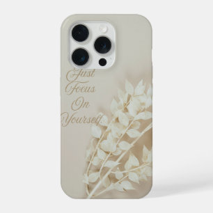 Esthetische Gedroogde Bloemen Focus Op Jezelf iPhone 15 Pro Case