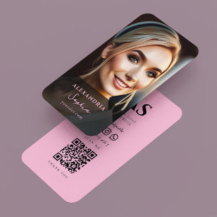 Esthetische professionele portretfoto roze visitekaartje