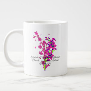 Esthetische roze kersenbloesemtak  grote koffiekop