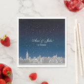 Etched NYC Skyline Blue Starry Wedding Servetten (Insitu)