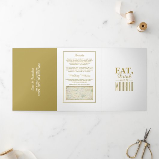 Eten, Drinken & trouwen White & Gold Wedding Suite Drieluik Uitnodiging (Buitenkant)