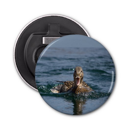 Eten met open bek button flesopener (Voorkant)