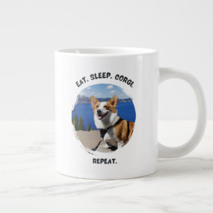 'Eten. Slapen. Corgi. Herhalen.' Aanpasbare foto Grote Koffiekop