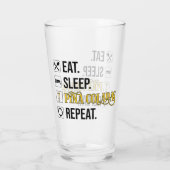 Eten. Slapen. Pina Colada's. Herhalen. Glas (Achterkant)