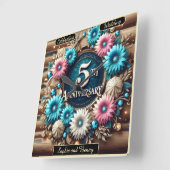 Eternal Bloom: Rustiek Vijfde Jubileum Design Vierkante Klok (Hoek)