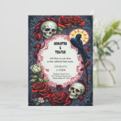 Eternal Raven en Skulls Gothic Vintage Wedding Kaart (Staand voorkant)