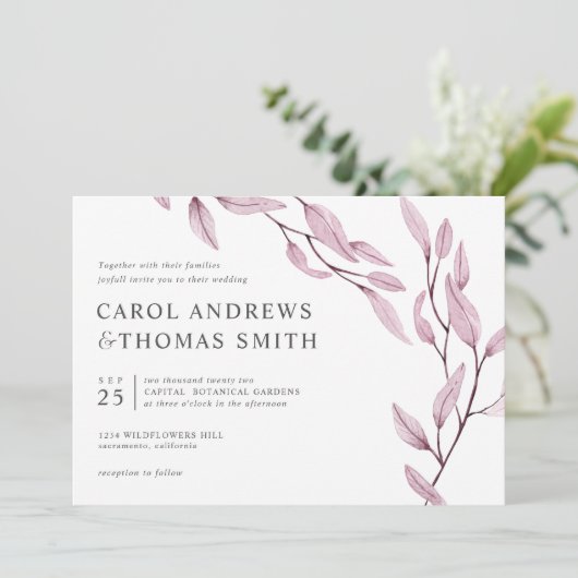 Etheral Burgundy | Chic Botanical Leaves bruiloft Kaart (Staand voorkant)