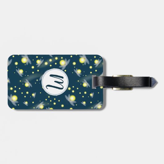 Etheral Ggloing Fireflies bij Night Pattern Bagagelabel (Achterkant horizontaal)