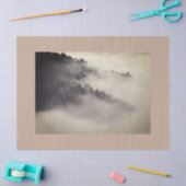 Etheral misty forested mountaintissuepapier tissuepapier (Craft)