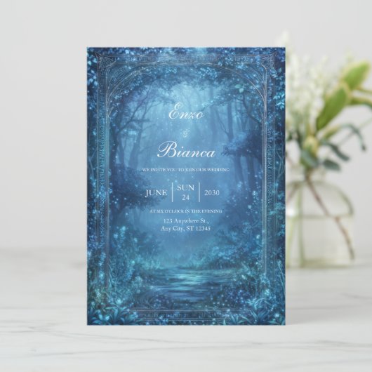 Ethereal Glowing Blue Magic Forest Wedding Kaart (Staand voorkant)