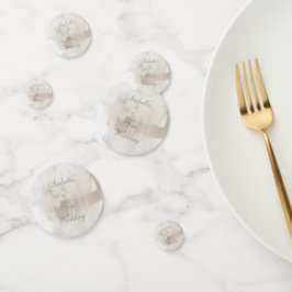 Etherele bloemige romantische fototafel voor het h confetti