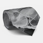 Etherele zwarte en witte rook abstract stropdas (Opgerold)