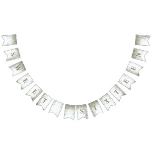 etherisch betoverd bos vlaggetjes