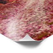 Etherisch bospad met rode valkleuren foto afdruk (Hoek)