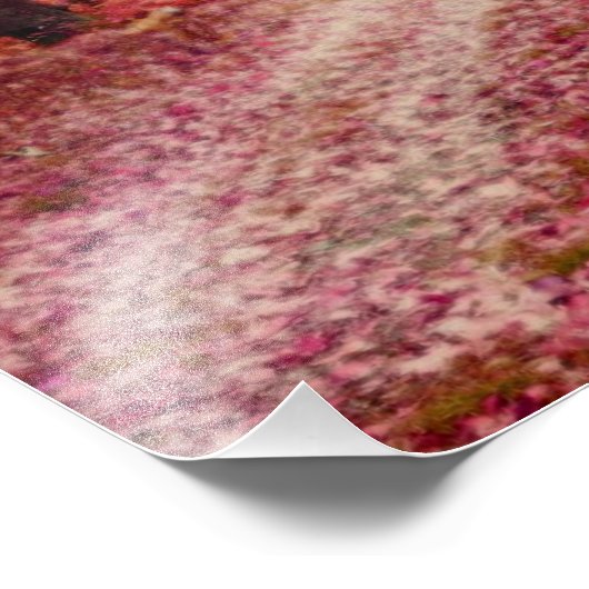 Etherisch bospad met rode valkleuren foto afdruk (Hoek)