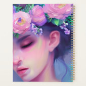 Etherische Angelic vrouw met bloemen in haar haar Planner (Achterkant)
