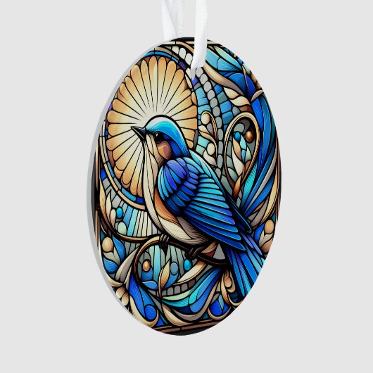 Etherische blauwe vogel neergestreken op raam ornament (voorkant)