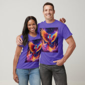 Etherische wedergeboorte: Rainbow Phoenix in Viole T-shirt (Unisex)