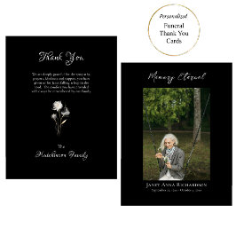 Etherische witte bloemen foto orthodox monument bedankkaart