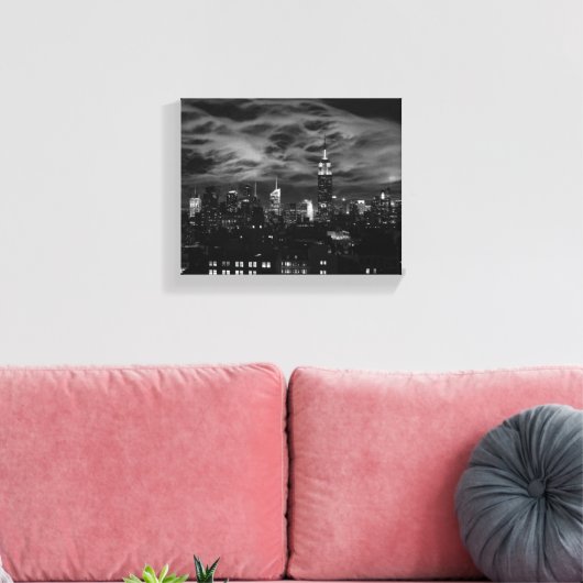 Etherische wolken: NYC Skyline, ESB zwart-wit Canvas Afdruk (Insitu (Woonkamer))