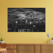 Etherische wolken: NYC Skyline, ESB zwart-wit Canvas Afdruk (Insitu (Woonkamer))