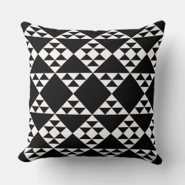 Ethnic White Triangle Pattern Black Kussen