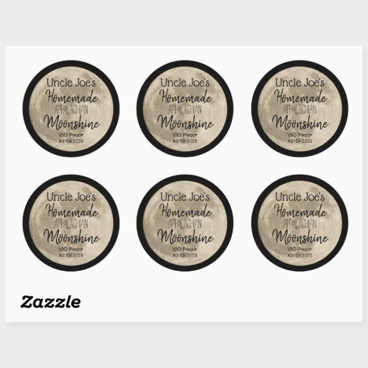 Etiket op gepersonaliseerde thuisgemaakte moonshin (Vel)