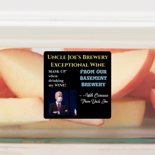 ETIKETTERS VOOR BIDEN WIJN HUMOR LABELS (Aangebracht)