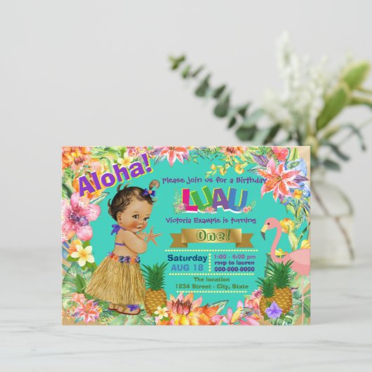 Etnisch Meisje Hawaiian Luau Verjaardagsfeest Kaart (Staand voorkant)