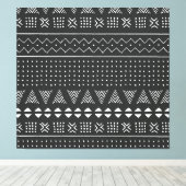 Etnisch stamverband: zwart wit patroon. canvas afdruk (Insitu (Houten vloer))