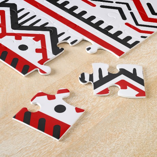 Etnisch zwart wit rood, Oekraïense motieven. Legpuzzel (Zijkant)