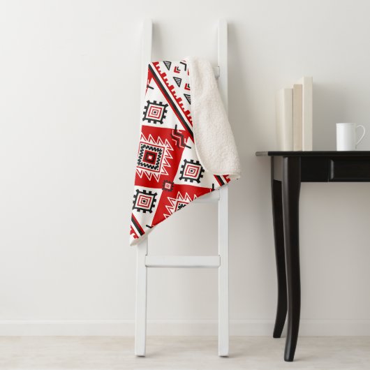 Etnisch zwart wit rood, Oekraïense motieven. Sherpa Deken (In situ)