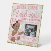 Etnische Baby Meisje Roze Foto Baby shower Welkom Reclamebord Met Voetstuk (Voorkant)