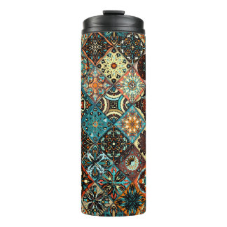 Etnische florale mandala naadloos. Kleurrijk m Thermosbeker