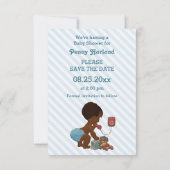 Etnische jongen op telefoon diagonale streep Save Save The Date (Achterkant)