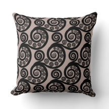 Etnische Lila en zwarte Fern Frond Swirls Sierkuss