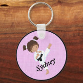 Etnische Meisjes Karate Kick Met Roze Yin Yang Sleutelhanger (Voorkant)