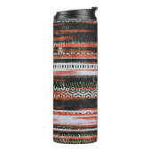 Etnische stamstrepen: tapijtontwerp. thermosbeker (Gedraaid links)