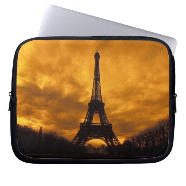 EU, Frankrijk, Parijs. Eiffeltoren. Laptop Sleeve (Voorkant)
