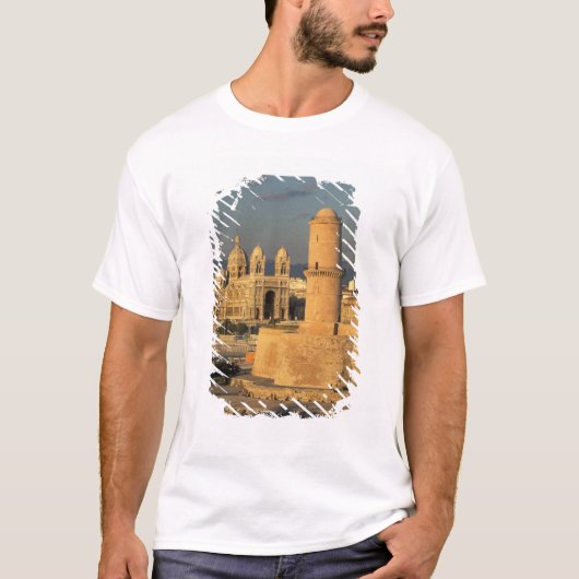 EU, Frankrijk, Provence, Bouches-du-Rhone, T-shirt (Voorkant)